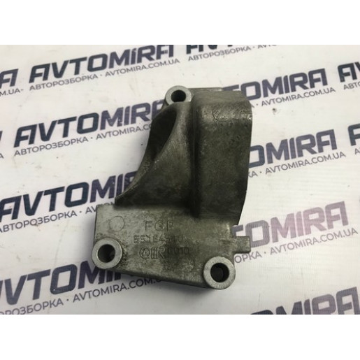 Підпора полуосі Opel Astra H 1.9 СDTI 2004-2010 55184510